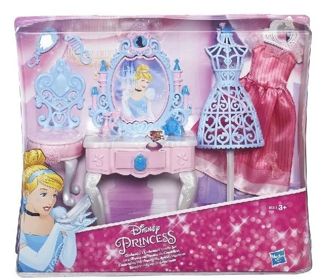Stanza Di Cenerentola Con Specchiera E Abito