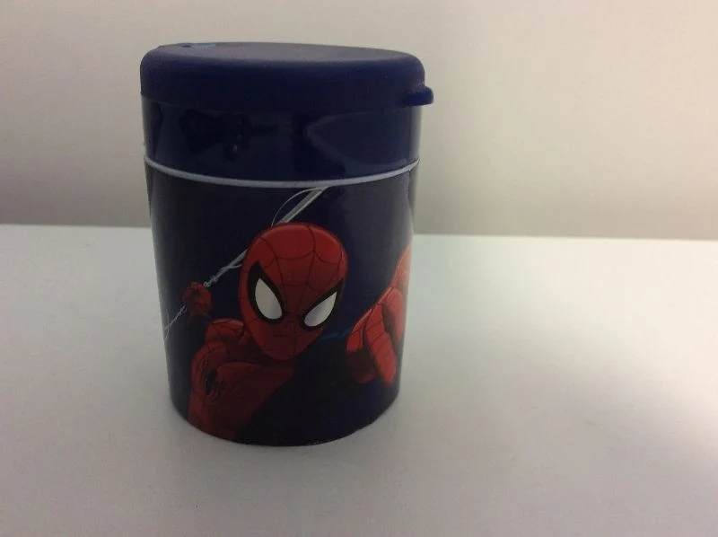 Spiderman Temperamatite Con 2 Fori E Serbatoio