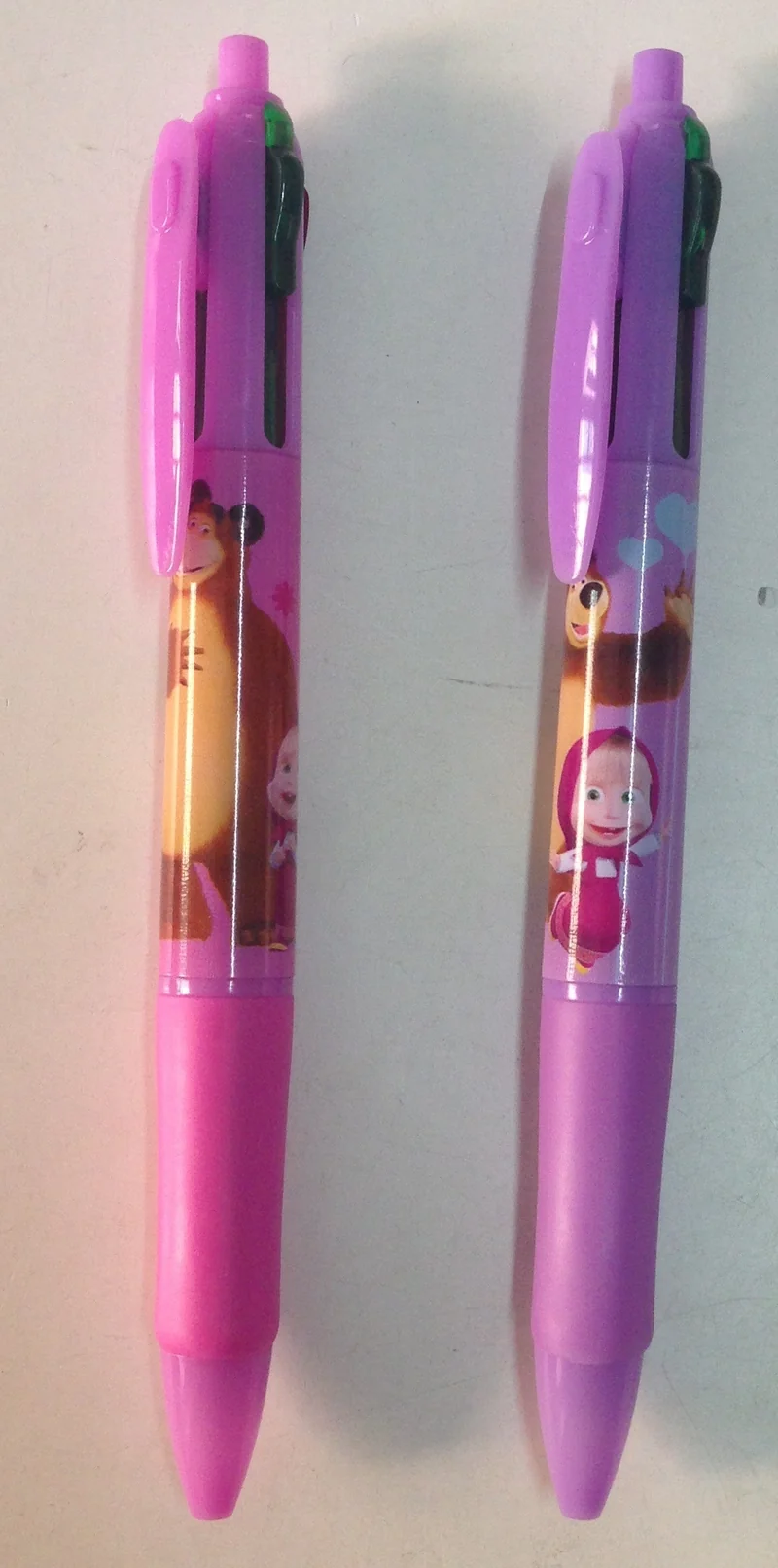 Penna Con Scatto 3 Colori 2 Modelli Masha E Orso